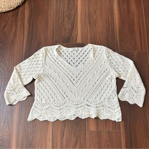 Chic V-Neck White Sweater